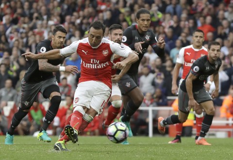 Cazorla comes to Arsenal's rescue with stoppage-time penalty