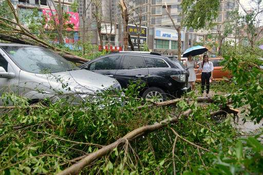 1 dead after major typhoon sweeps through Taiwan