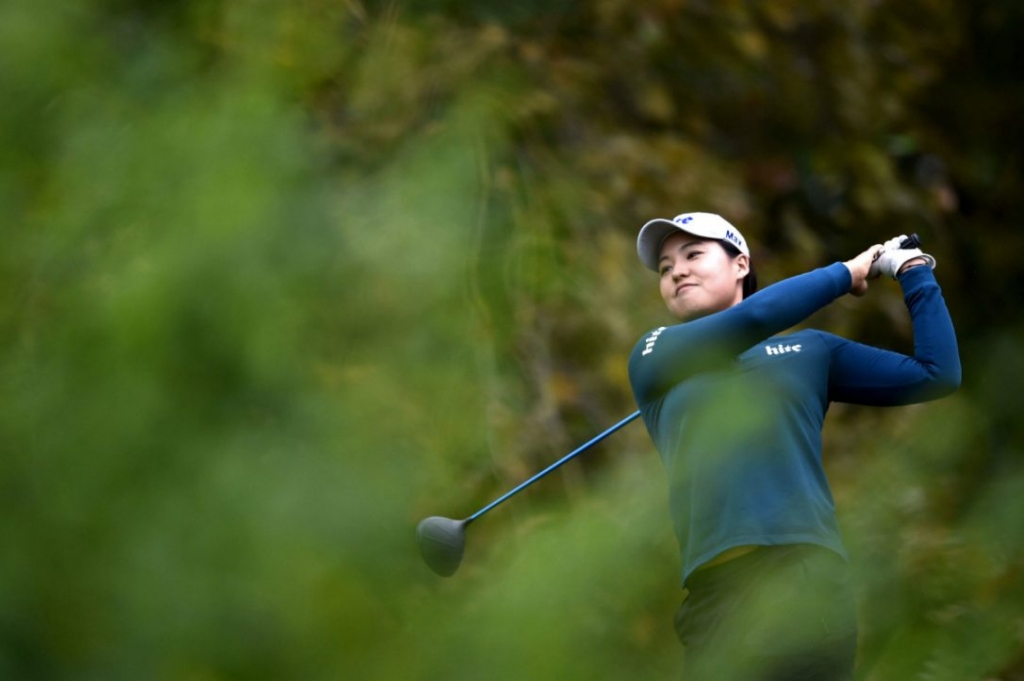 South Korea's In Gee Chun leads the Evian Championship by four shots heading into Sunday's final round