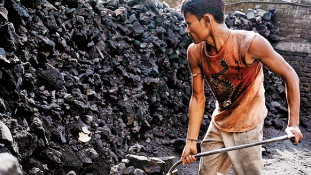 Coal India reports 14.7% fall in Q1 profit