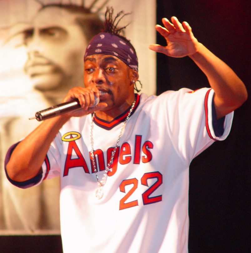 Coolio performing for US military Task Force Eagle SFOR