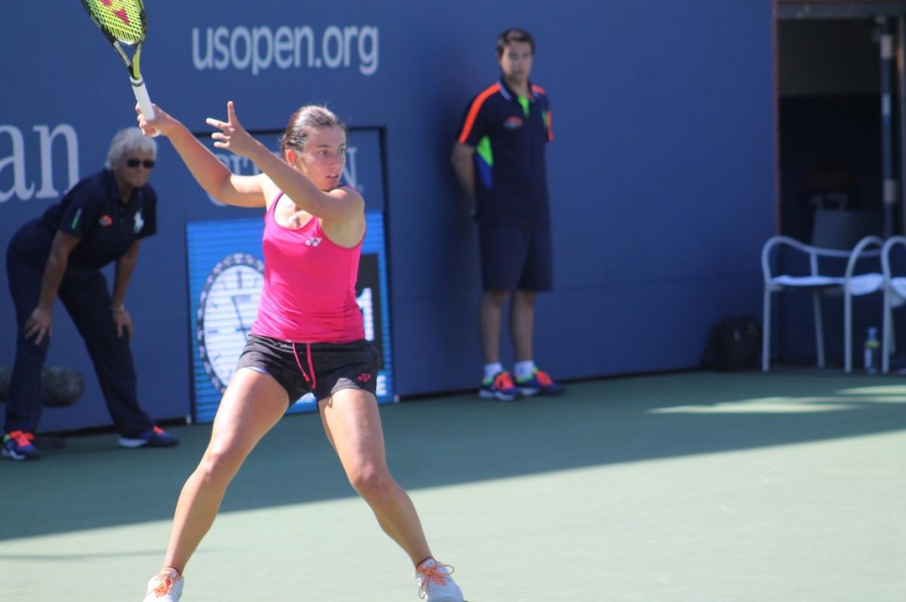 Scary scene at US Open as Johanna Konta collapses during match