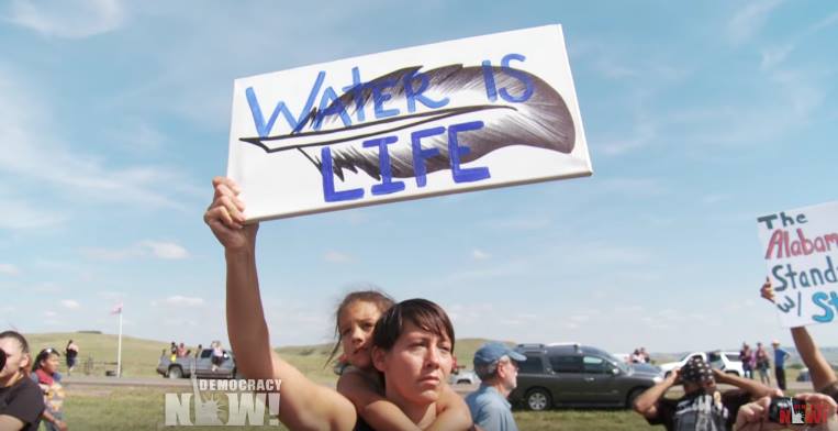 Oil pipeline protest turns violent in southern North Dakota