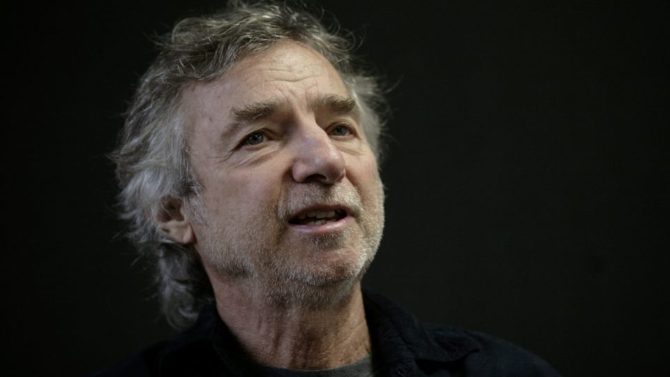 Director Curtis Hanson won an Academy Award in 1998 for LA Confidential