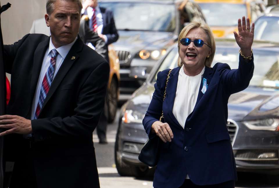 Hillary Clinton's health re-emerges as issue in '16 campaign