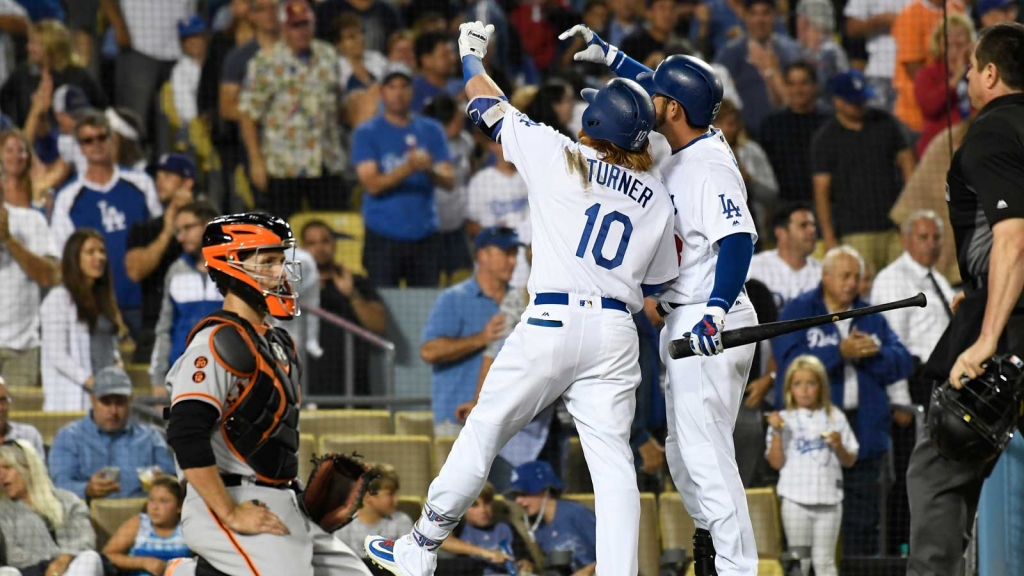 Dodgers rough up Bumgarner, beat Giants 9-5 for 2-game lead