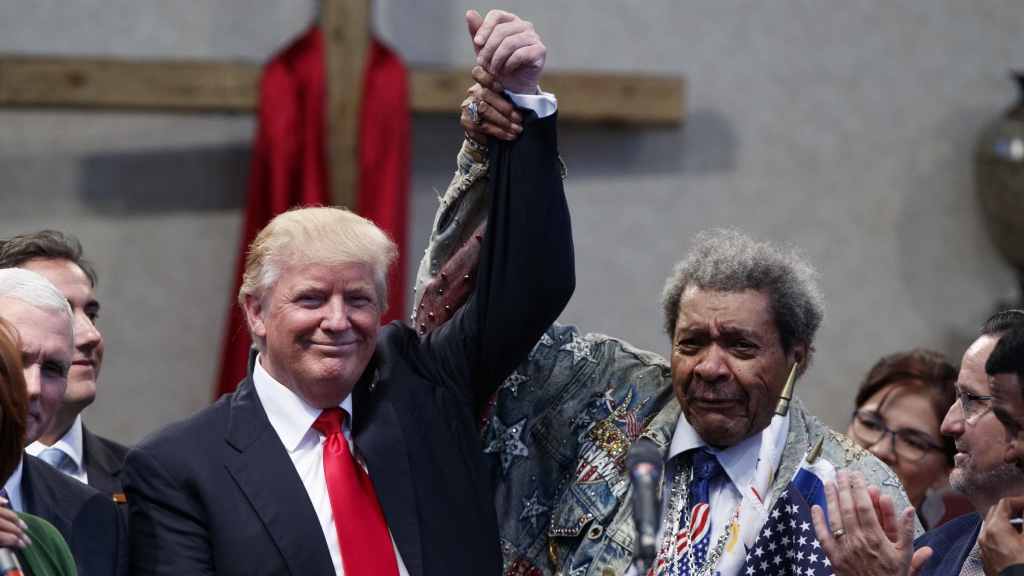 Donald Trump campaigned alongside boxing promoter Don King in Ohio Wednesday