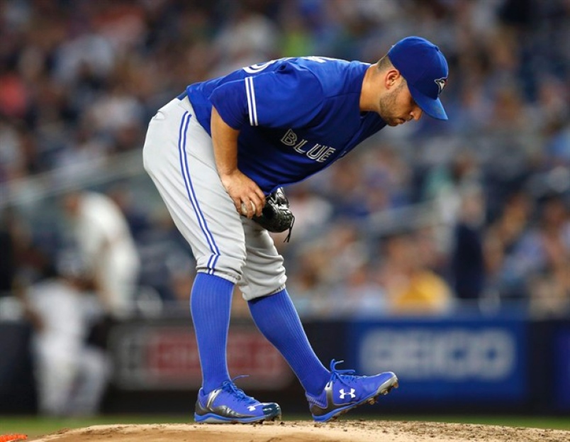 Report: Jays' Estrada has herniated disc