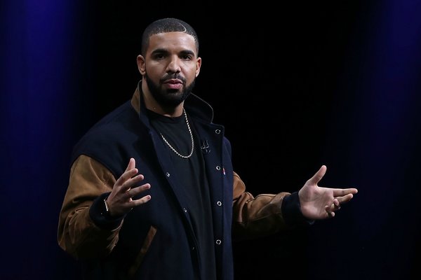 $3M US in property stolen from Drake's tour bus