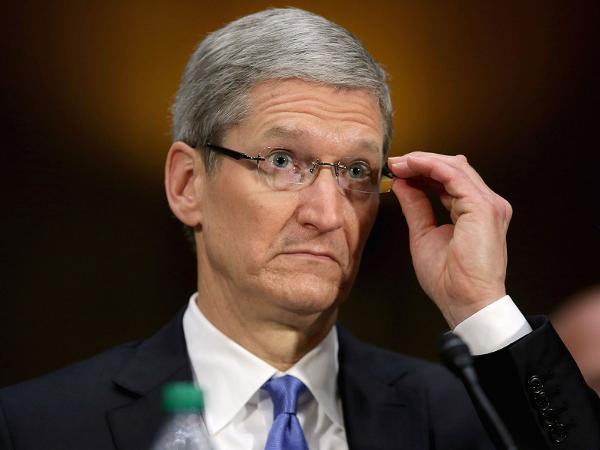 Lew says Apple's tax fight could spur congressional action