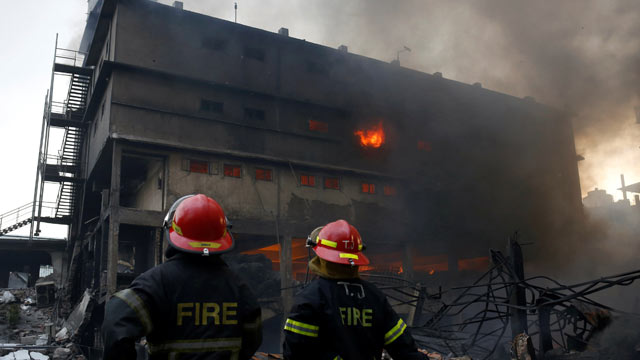 Bangladesh clothing factory hit by deadly fire, 10 dead