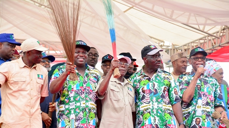 Deputy Gubernatorial Candidate Mr. Phillip Shuaibu Lagos State Governor Mr. Akinwunmi Ambode Edo State Governor Mr. Adams Oshiomhole APC Gubernatorial Candidate Mr. Godwin Obaseki and National Chairman A