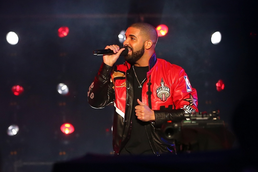 Emily Glover11 min ago Twitter Reactions To Drake’s Appearance At The VMAs Prove He's Bae     Elsa  Getty Images Sport  Getty Images