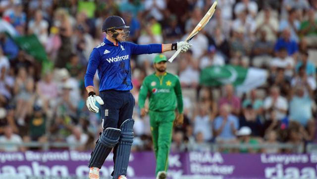 England scored 444 against Pakistan and Azhar Ali is criticised for his captaincy