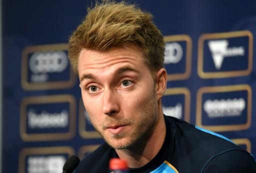 Eriksen signs new Tottenham contract