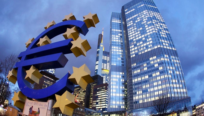 ECB holds rates steady but warns of Brexit 'uncertainties&#039