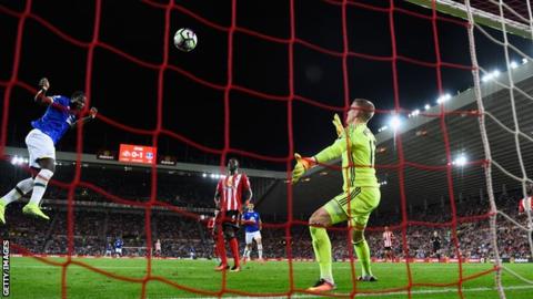 Everton's Romelu Lukaku scored a hat-trick against Sunderland on Monday