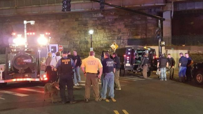 Five questioned over New York bomb blast that injured 29