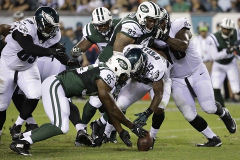 Geno Smith booed during preseason game before taking snap