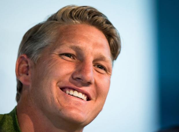 Schweinsteiger ready to fight for United place