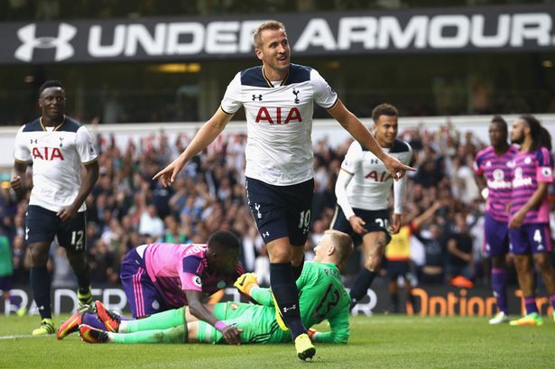 Harry Kane celebrates scoring