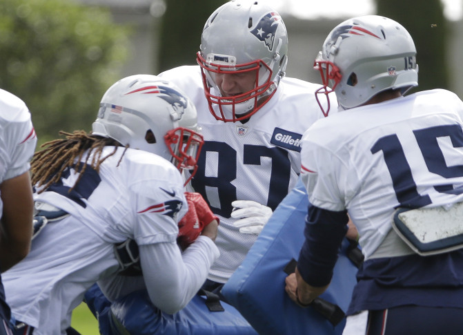 Rob Gronkowski says he is 'week to week' with his hamstring injury