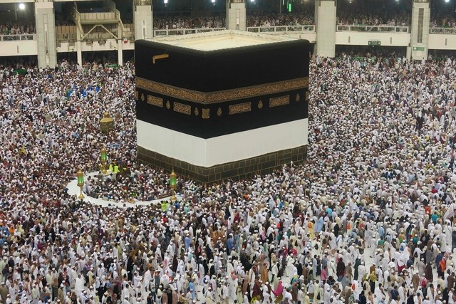 Gulf states accuse Iran of trying to politicise Haj