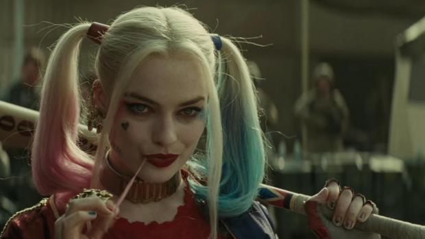 Harley Quinn Cosplayer Looks Exactly Like Margot Robbie