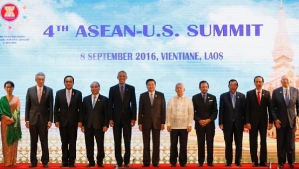 Heads of state pose at the ASEAN-China Summit in Vientiane Laos