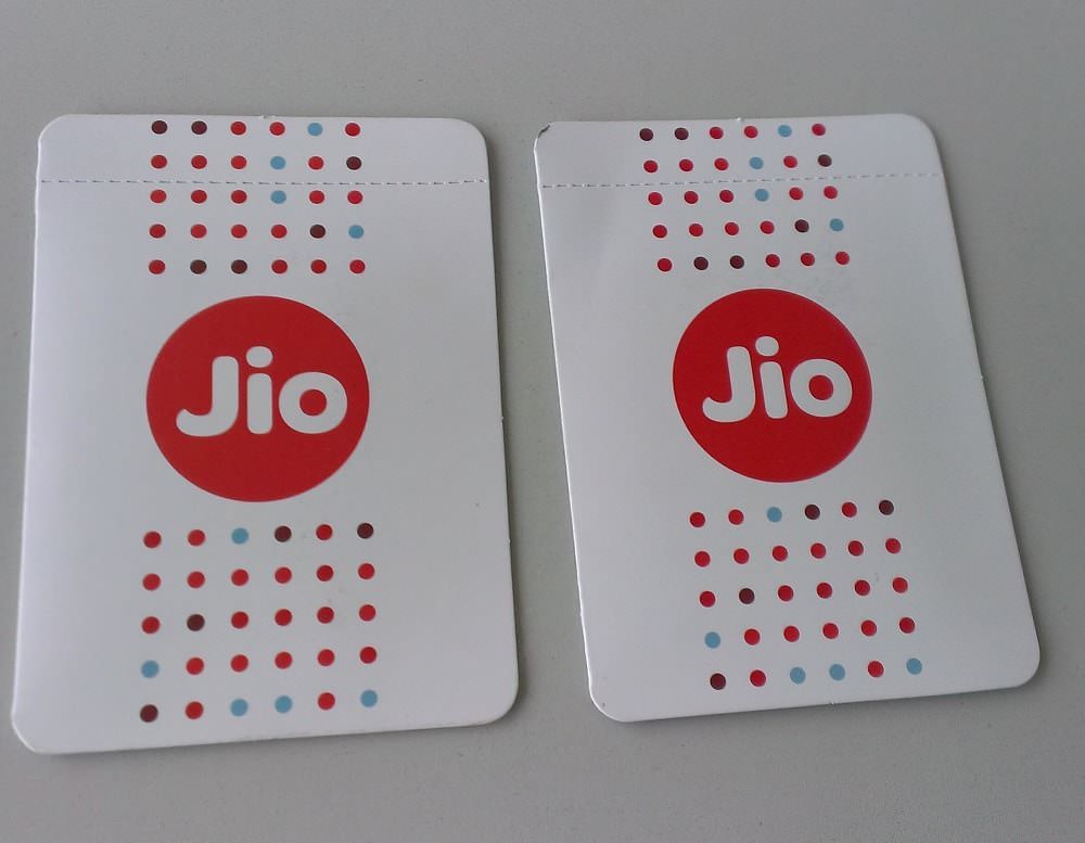 Mukesh Ambani unleashes Jio: Free voice calls, zero roaming charges