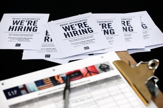 Solid Employment Gains Expected in August; Jobless Rate Seen Falling