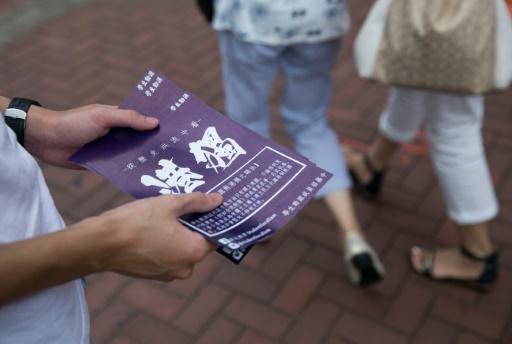 Hong Kong pro-independence students protest over pamphlet ban