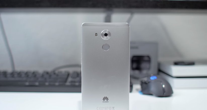 The Huawei Mate 9 is said to be coming by the end of this year with dual 20MP cameras and the Kirin 960 chipset. Shown is the Huawei Mate 8