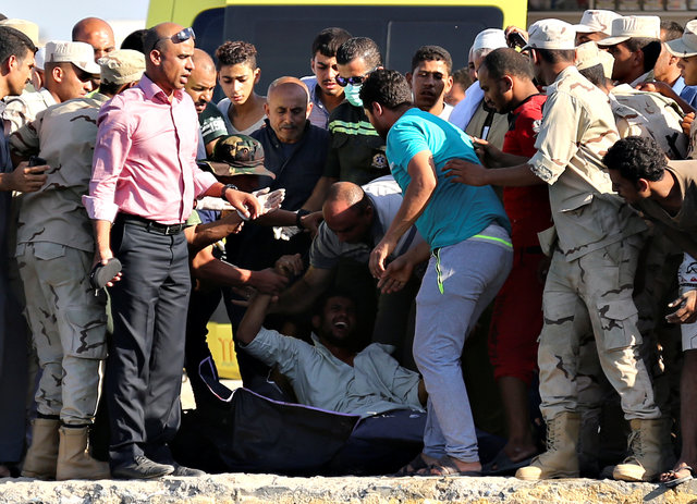 At least 29 migrants dead as boat capsizes off Egypt