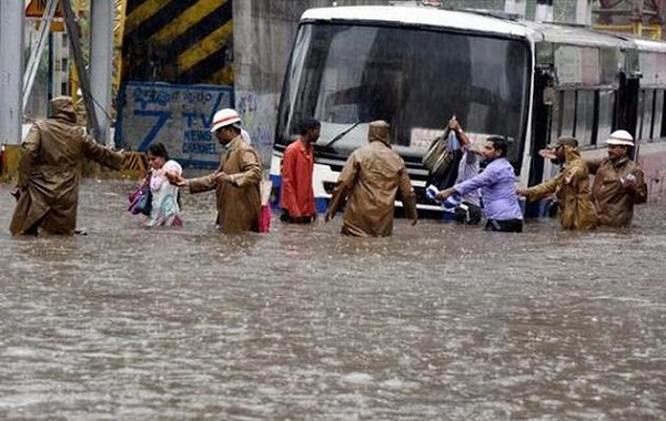 Hyderabad experienced heavy rainfall in several areas Roads Disappear