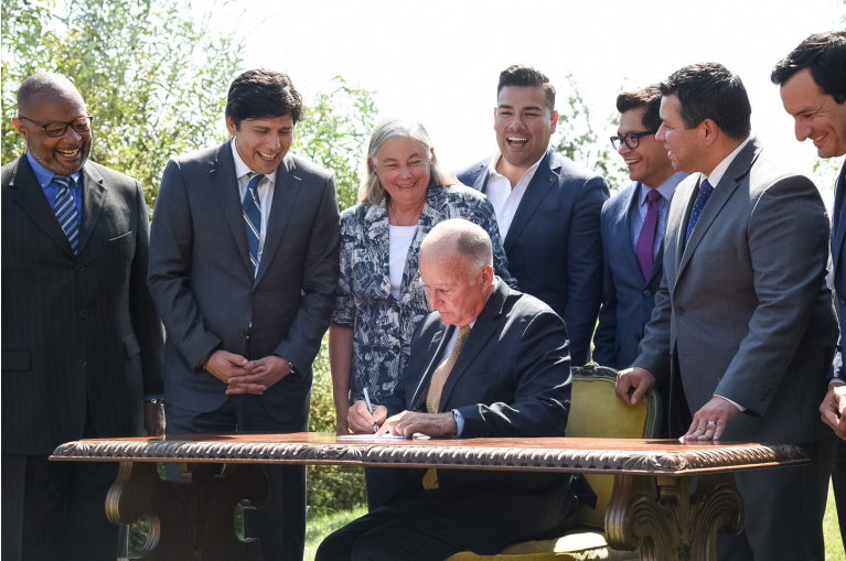 In historic move, California expands overtime to farmworkers