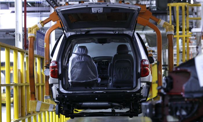 2006 a minivan rolls on the production line at the Windsor Assembly Plant in Windsor