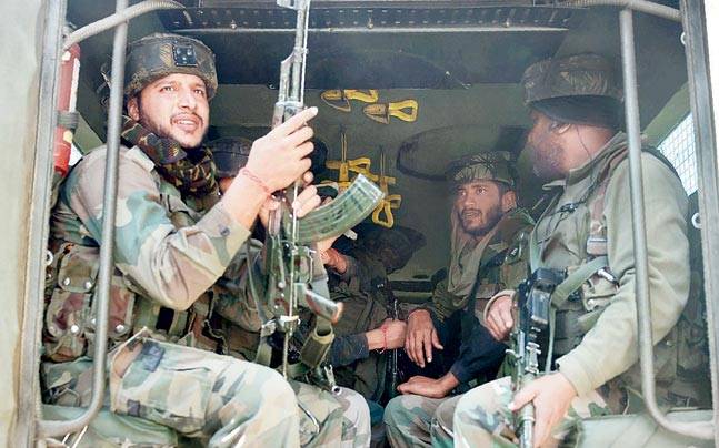 India Pakistan get battle-ready at Line of Control