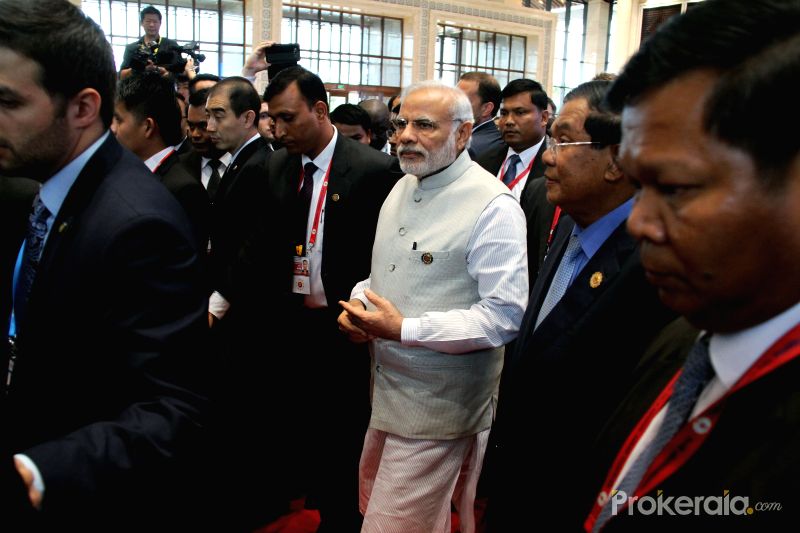 LAOS-VIENTIANE-11TH EAST ASIA SUMMIT- Narendra Modi