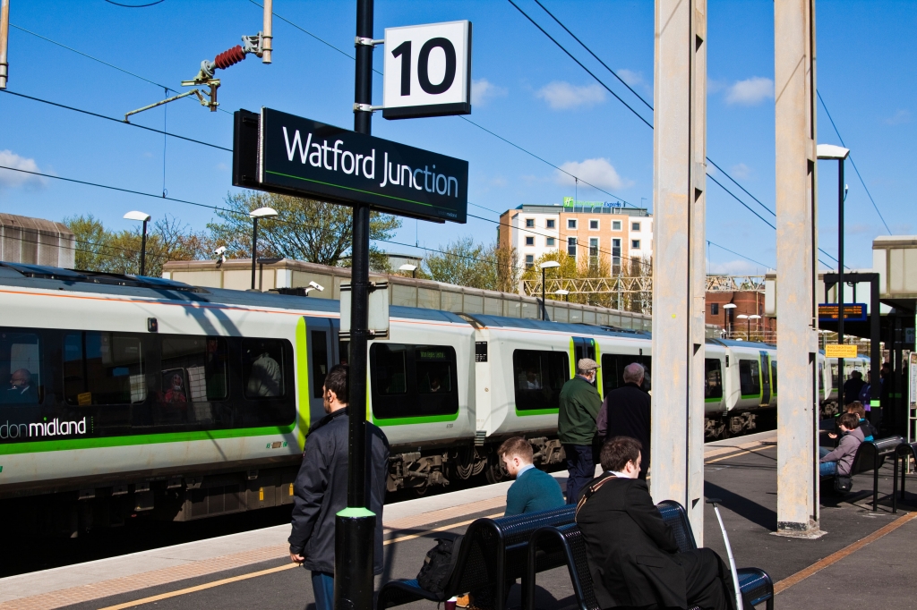 D7J34W Watford junction railway station credit Alamy