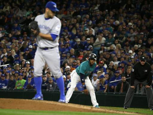 Cano ends Estrada's no-hit bid, but Mariners lose to Jays