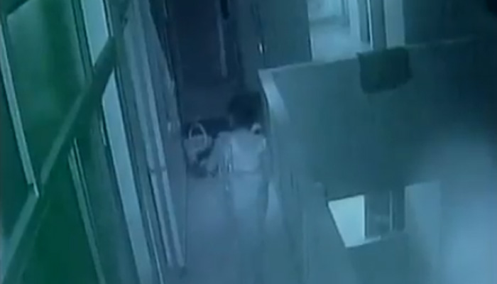 Act of jealousy! Heartless aunt throws 18-day-old nephew from 2nd floor of hospital Know chilling details- Watch video