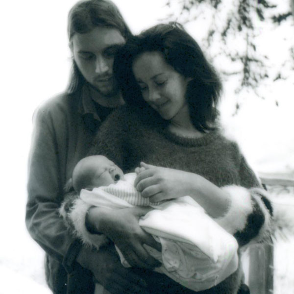 Jena Malone Son Baby Announcement Ode Mountain De Lorenzo Malone