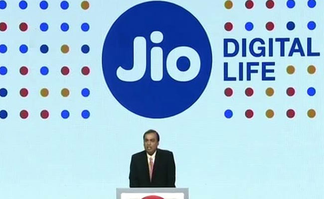 Reliance unwraps Jio mobile telecom network with free calls, cheap data