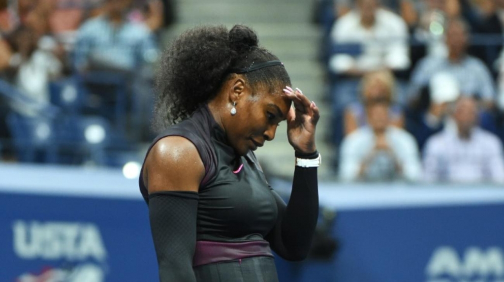 Gong Show: After let call, Murray loses at Open; Serena wins