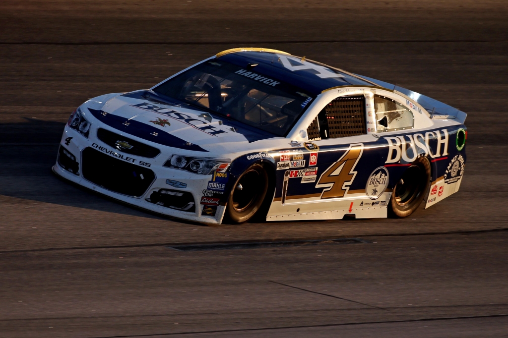 Sep 4 2016 Darlington SC USA Sprint Cup Series driver Kevin Harvick during the Southern 500 at Darlington Raceway. Mandatory Credit Peter Casey-USA TODAY Sports