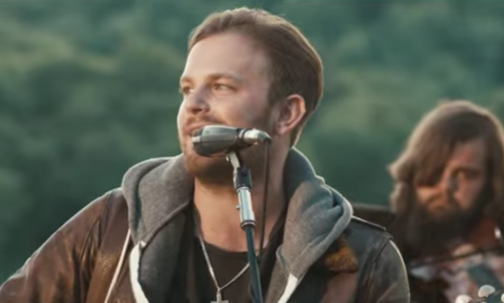 Kings of Leon return with 'Waste A Moment'