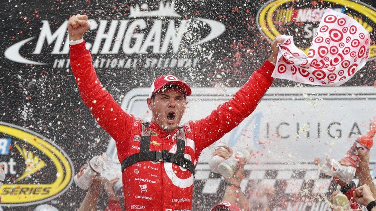 Larson takes advantage of late restart for first Cup victory