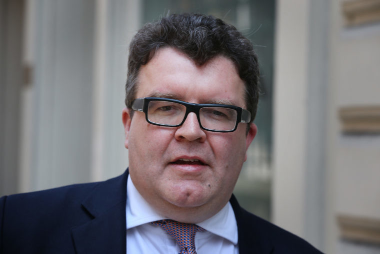 Labour Deputy Leader Tom Watson supports the proposal to allow the parliamentary party to choose the shadow cabinet