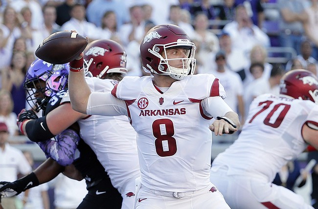 Austin Allen scores game-winning touchdown for Arkansas in OT (Video)